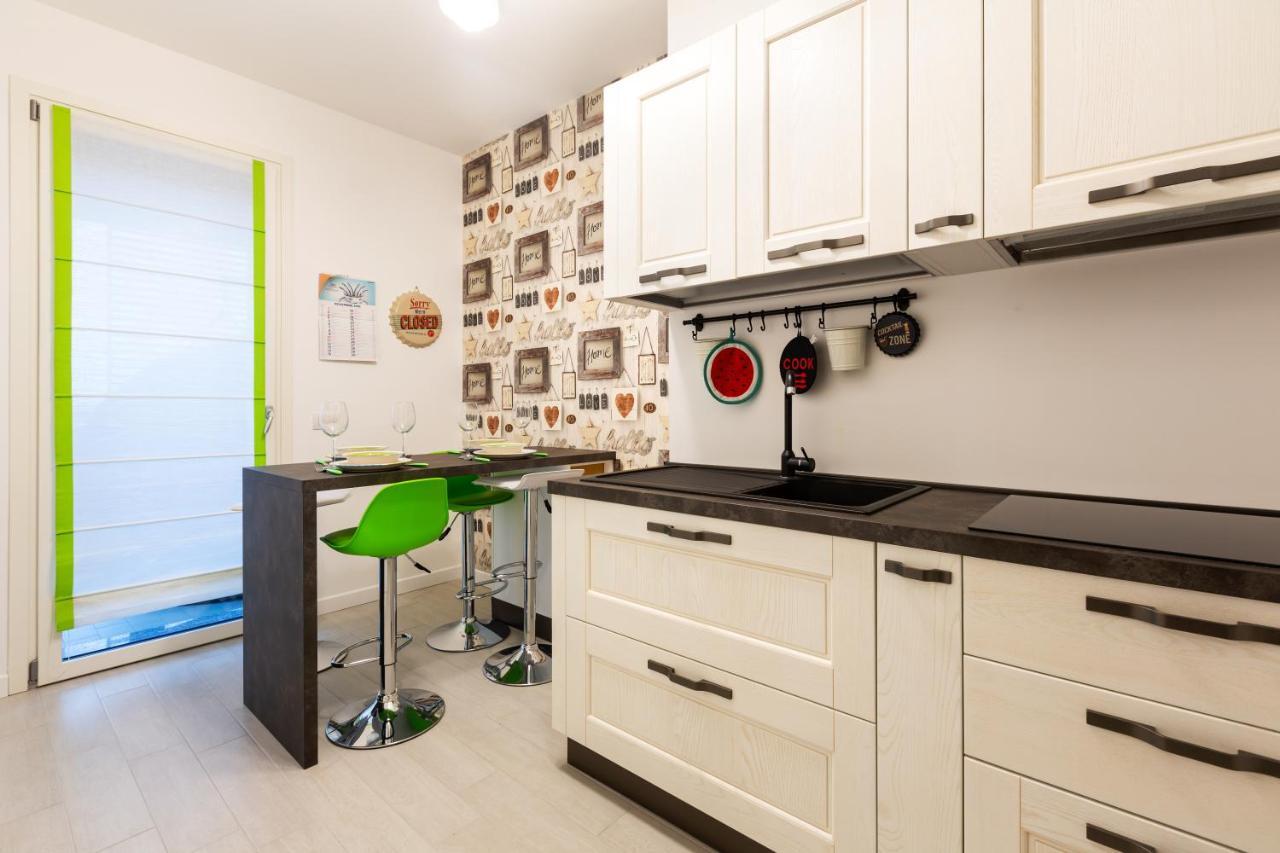 Fiera Milano Flat With Garage Appartement Buitenkant foto